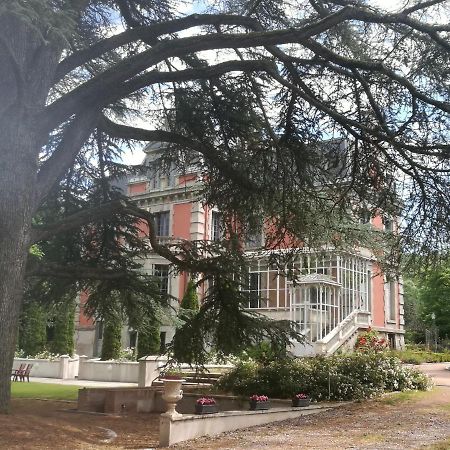 Chateau Sallandrouze Bed & Breakfast Aubusson  Bagian luar foto