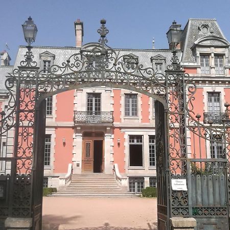 Chateau Sallandrouze Bed & Breakfast Aubusson  Bagian luar foto