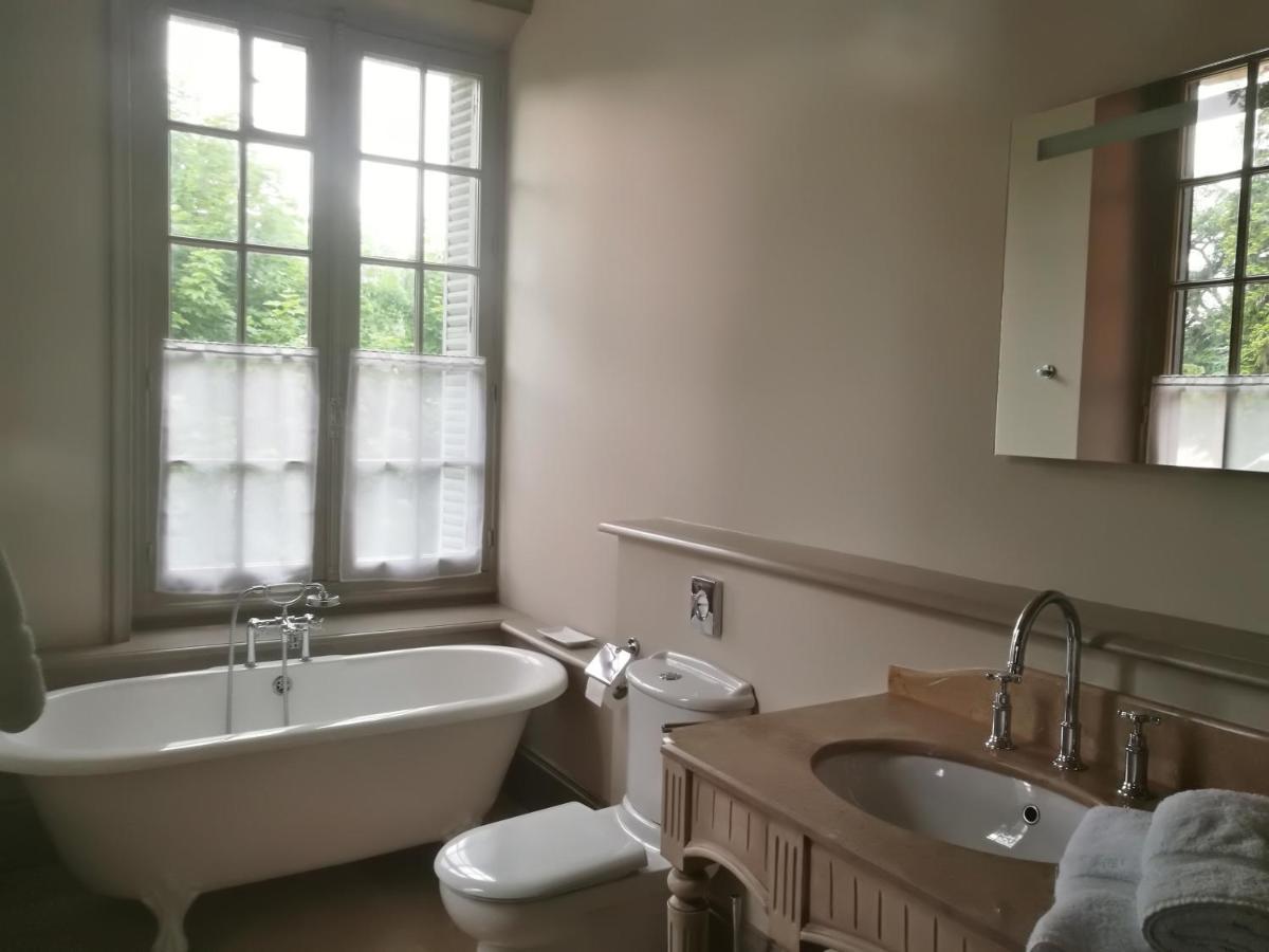 Chateau Sallandrouze Bed & Breakfast Aubusson  Bagian luar foto